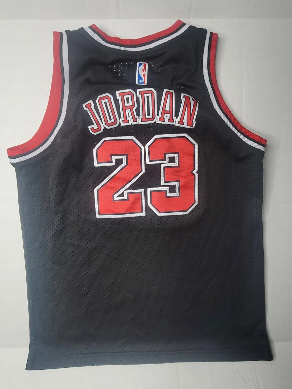 Youth Chicago Bulls Michael Jordan 23 Stitched Jersey Size XL